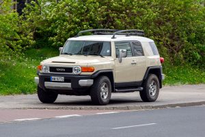 why did toyota stop making the fj cruiser