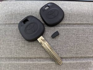 prius manual key not working