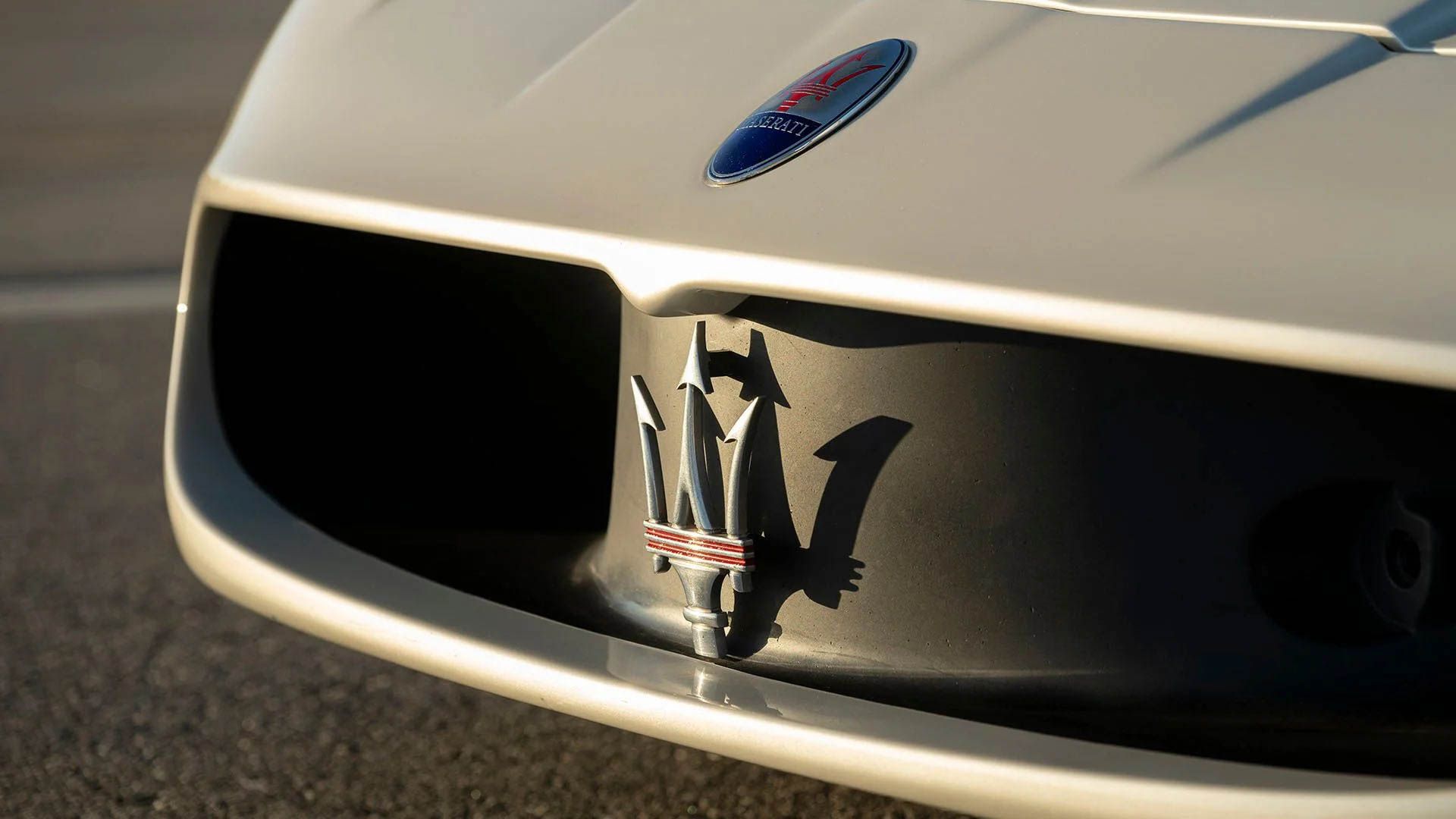 2005 Maserati MC12 Stradale-15