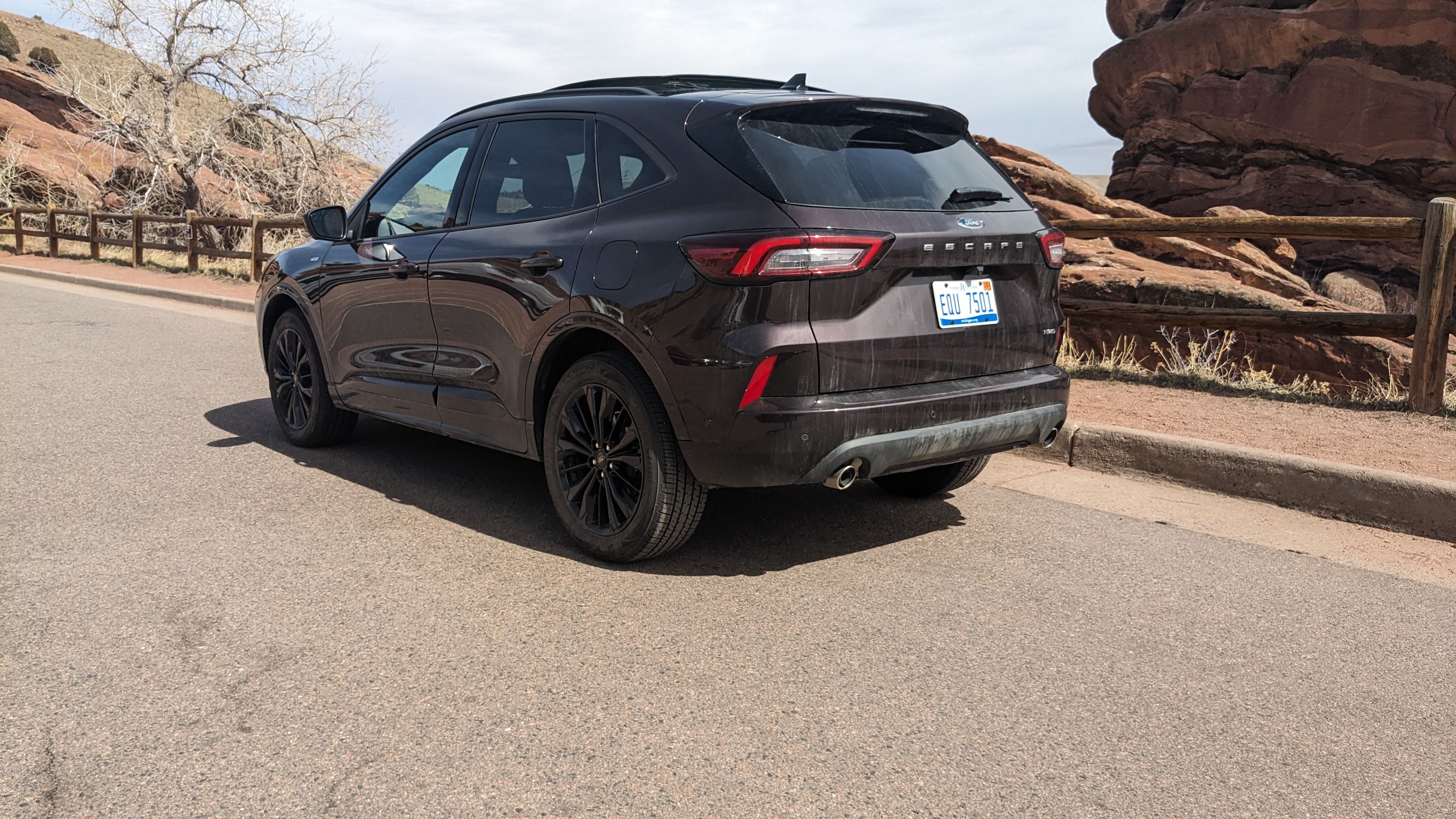 2023-ford-escape-rear-quarter-aspect 2023 Ford Escape Rear Quarter Aspect