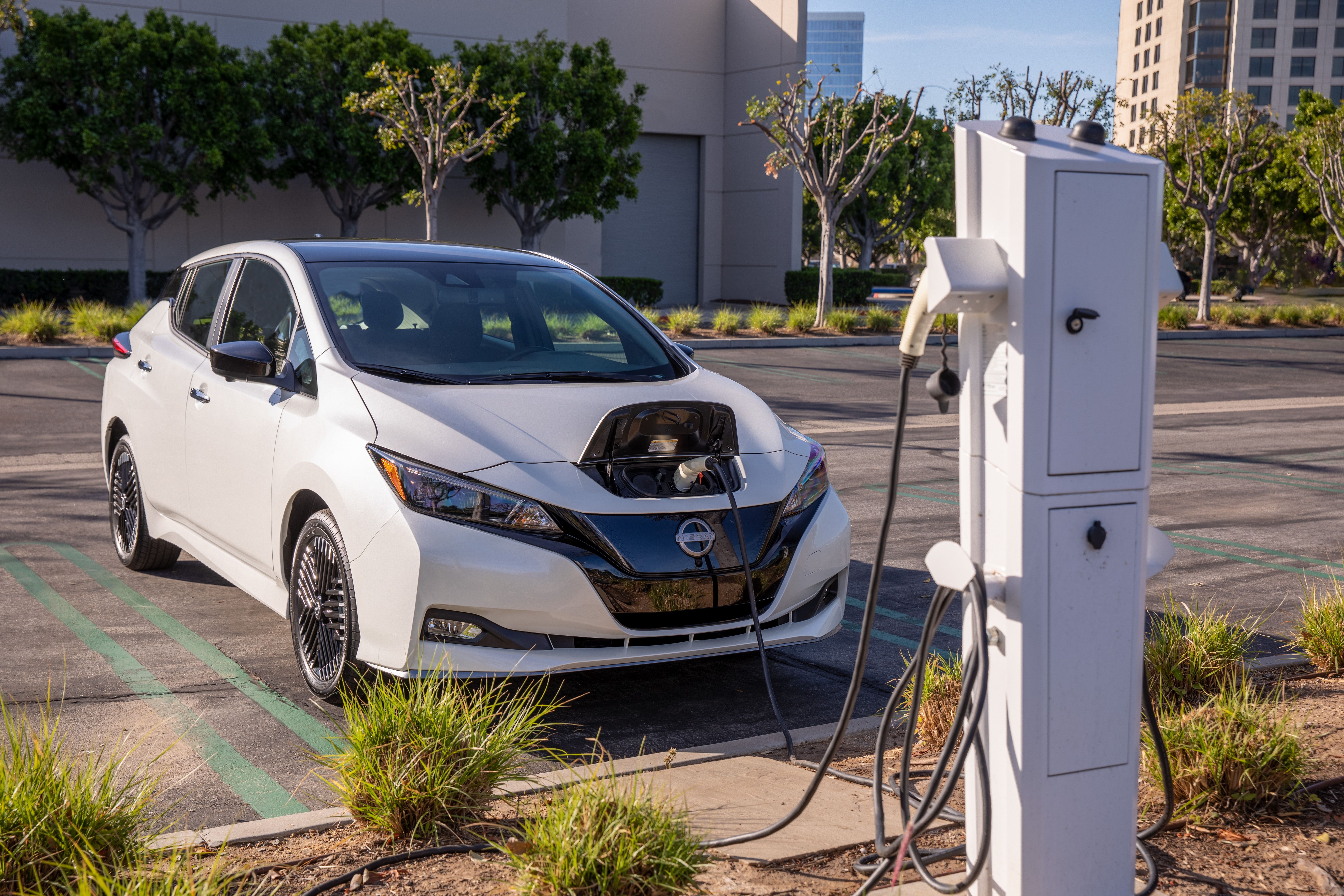 2023 Nissan LEAF charging