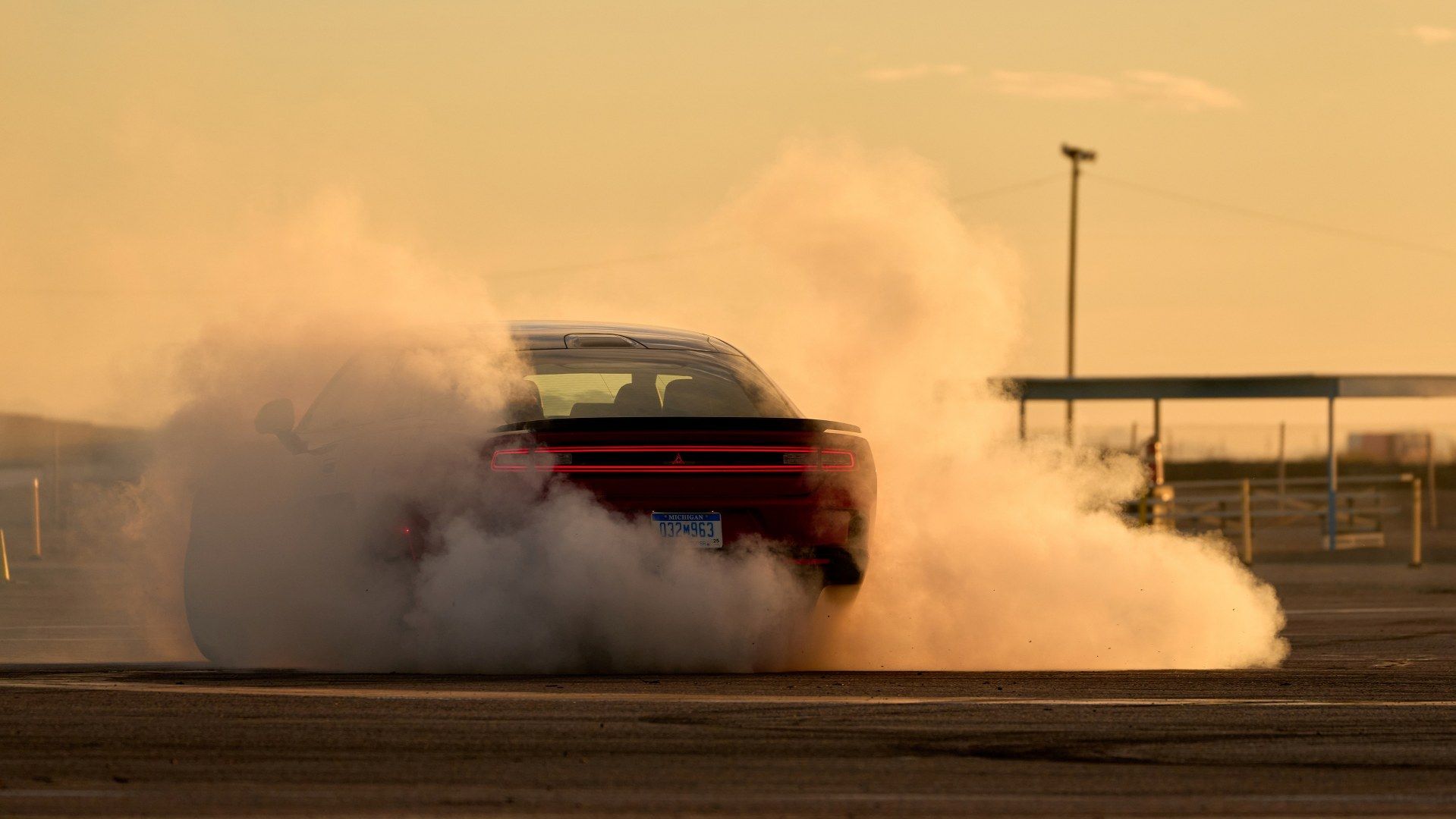 2024-dodge-charger-daytona-drift-mode-5 2024 Dodge Charger Daytona Drift Mode (5)