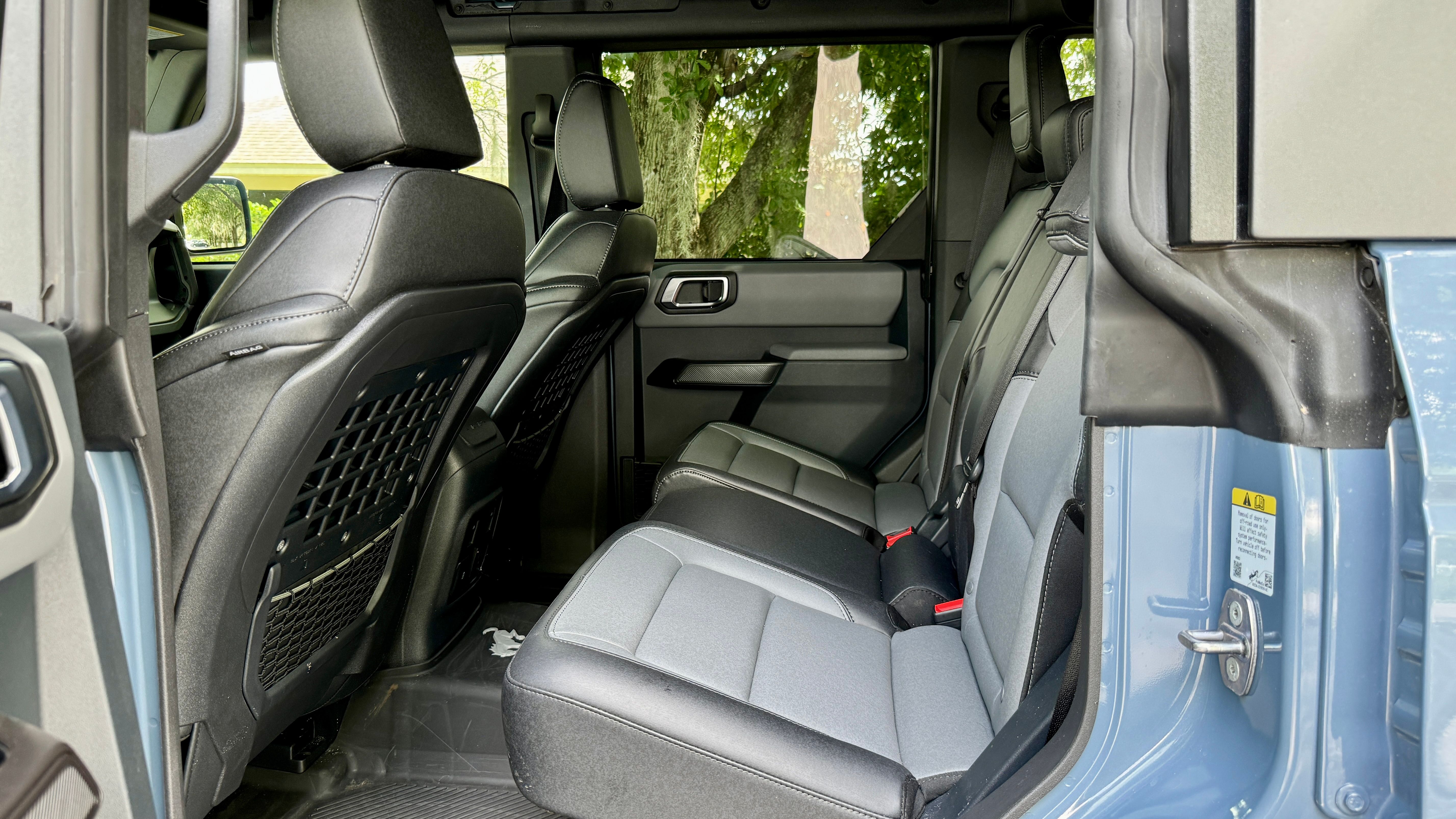 2024-ford-bronco-everglades19-1 2024 Ford Bronco Everglades back seats