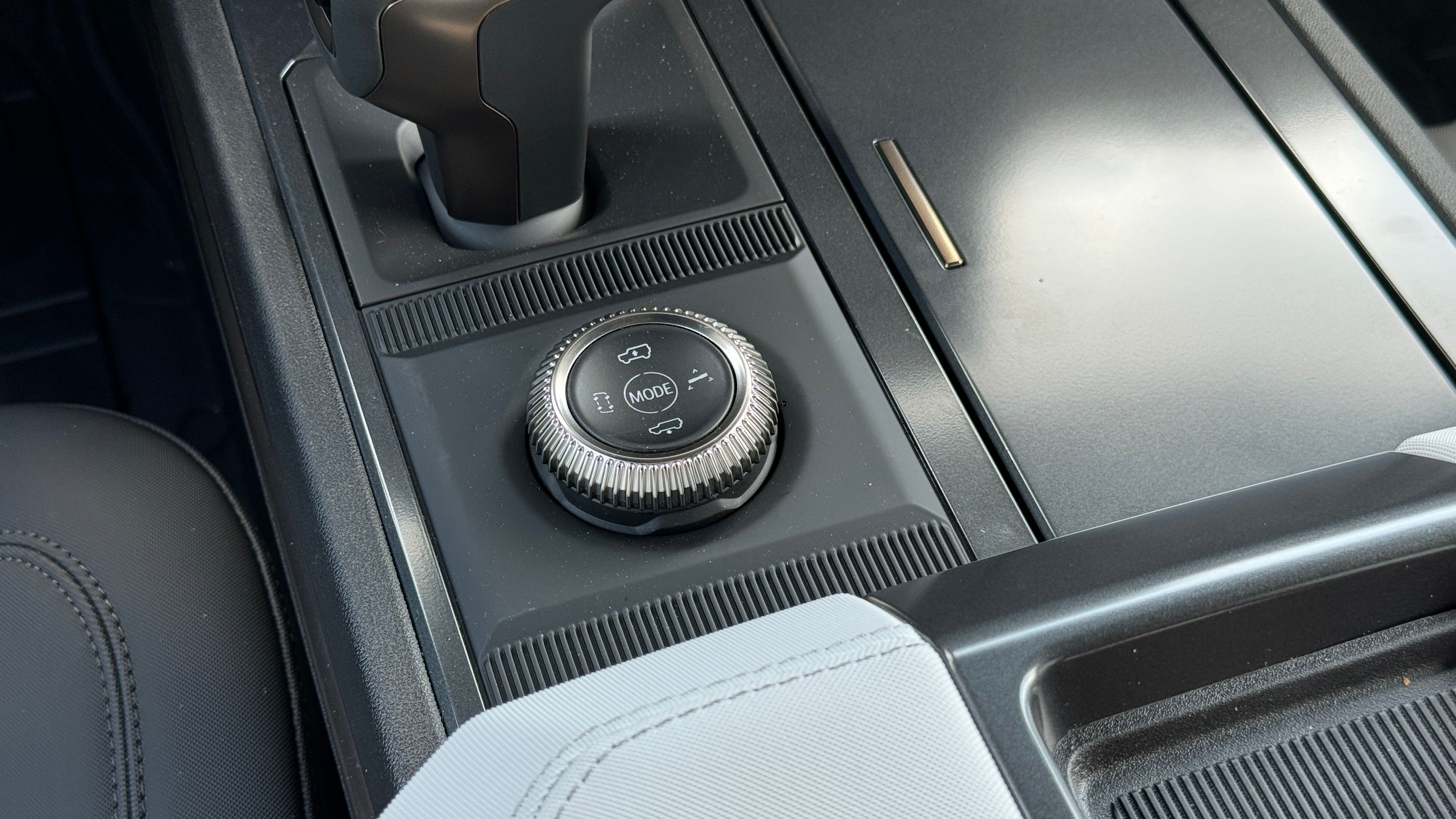 2024-gmc-hummer-ev-suv25-1 2024 GMC Hummer EV SUV mode selector