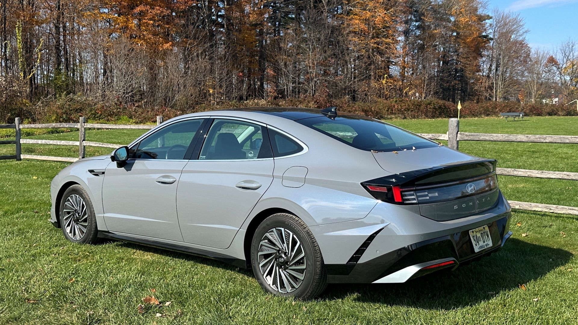 The 2024 Hyundai Sonata Hybrid Rear Quarter