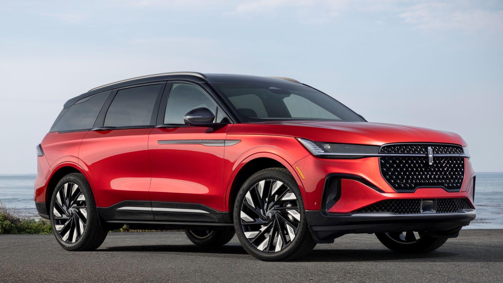 2024-lincoln-nautilus-front-quarter-1 2024 Lincoln Nautilus Front Quarter