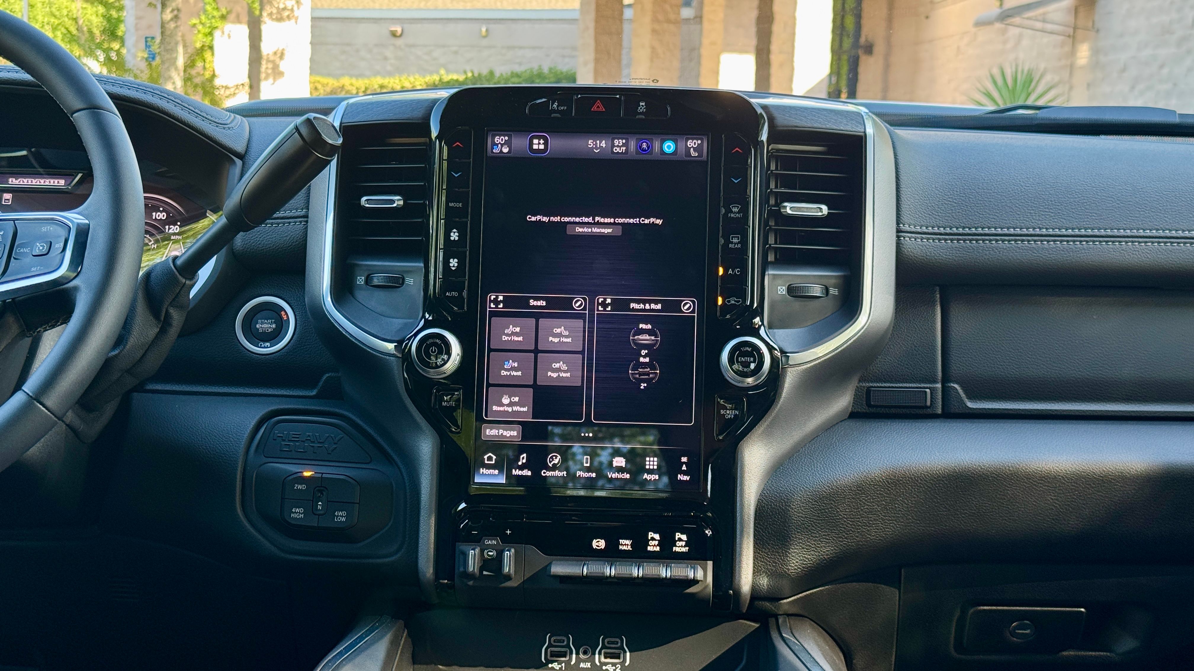 2025-ram-250019 2025 Ram 2500 infotainment