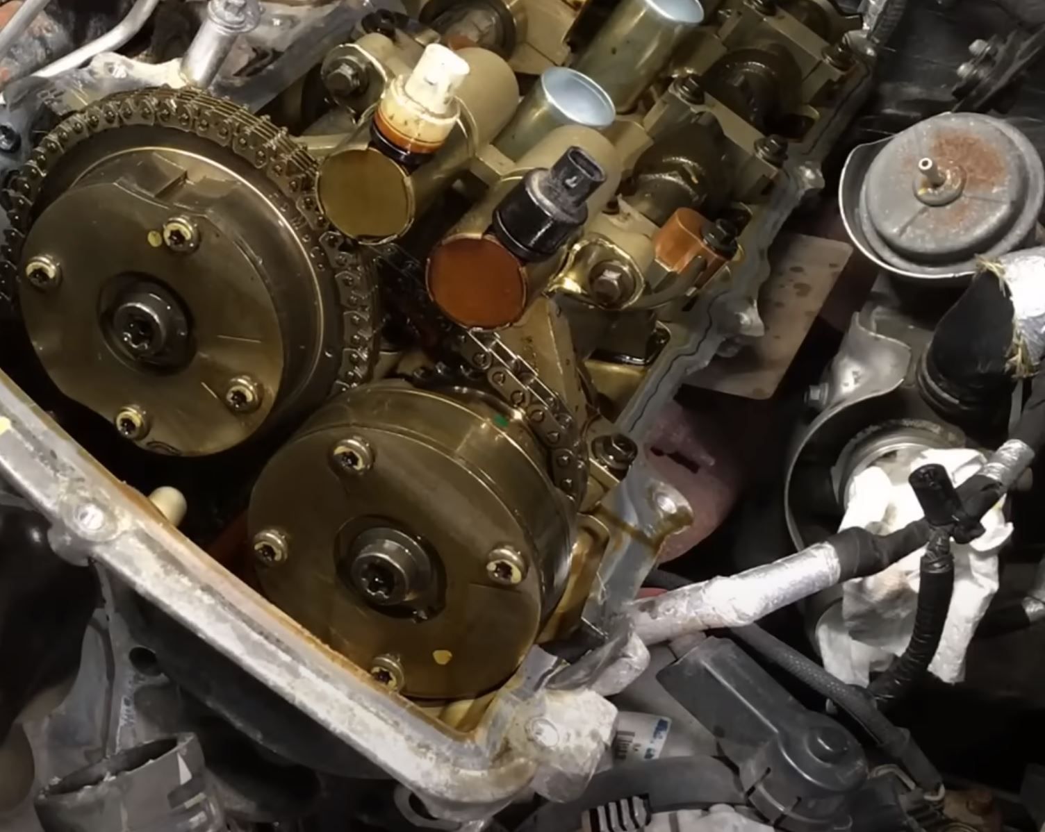 3-5l-ecoboost-vct-actuators-and-solenoids-2-fordtechmakuloco-youtube 3.5L Ecoboost VCT Actuators and Solenoids 2