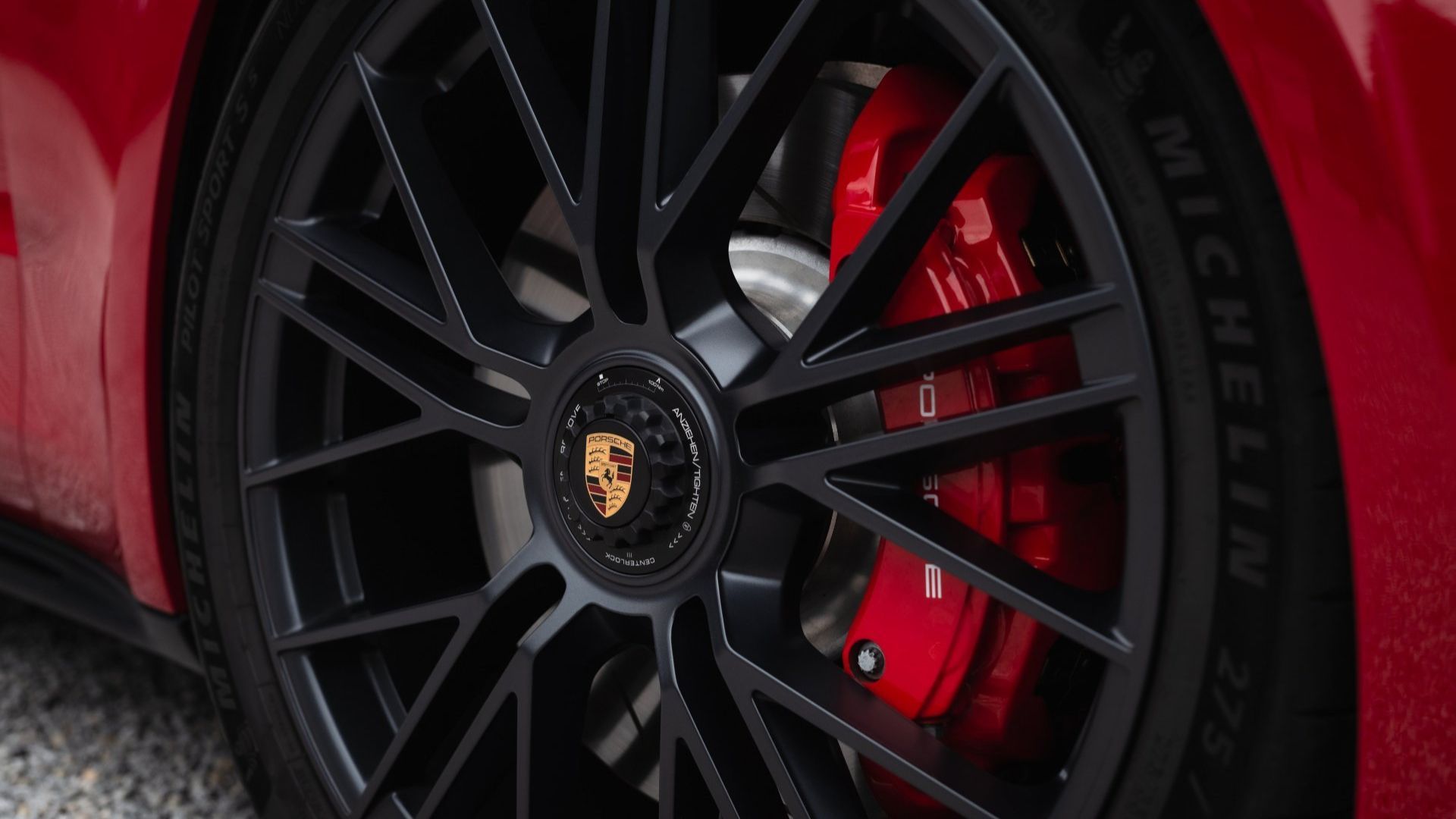 2026 Porsche Panamera - front wheel