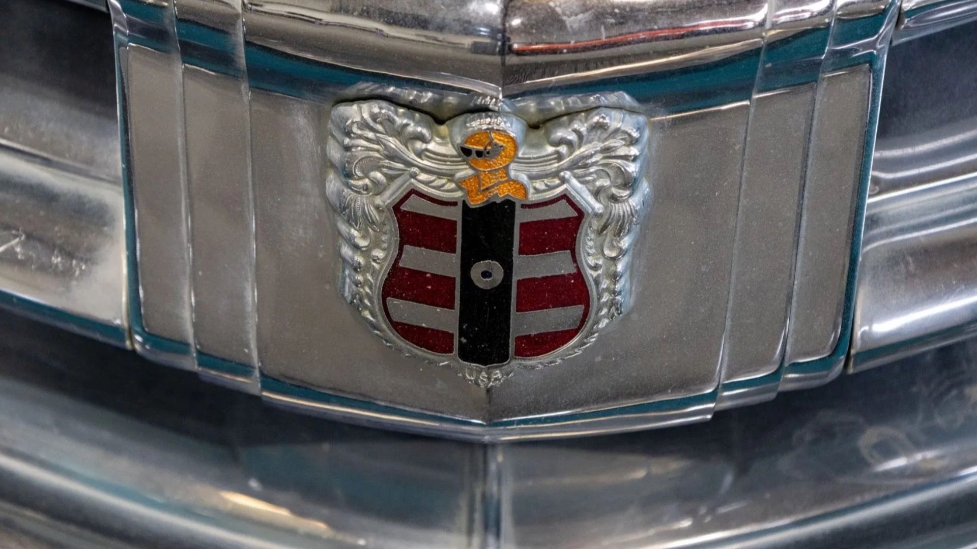 cropped-1950_dodge_coronet_2t6a8354-82049-scaled-1 Dodge Family Crest Badge