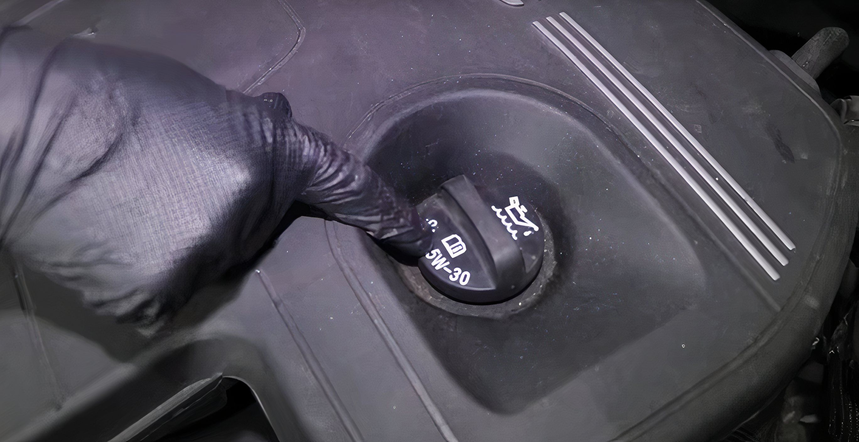 Engine type listed on the oil cap