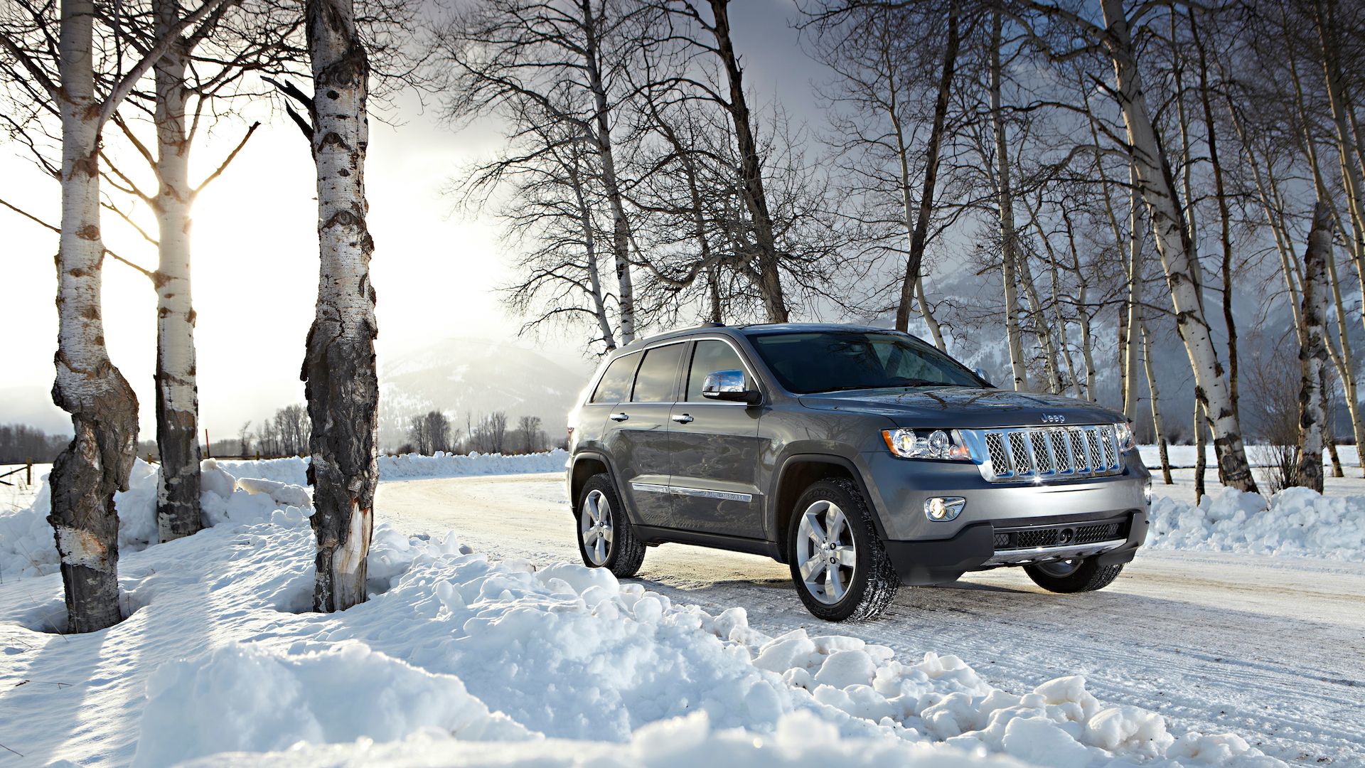 2012 Jeep Grand Cherokee - front 3/4 angle