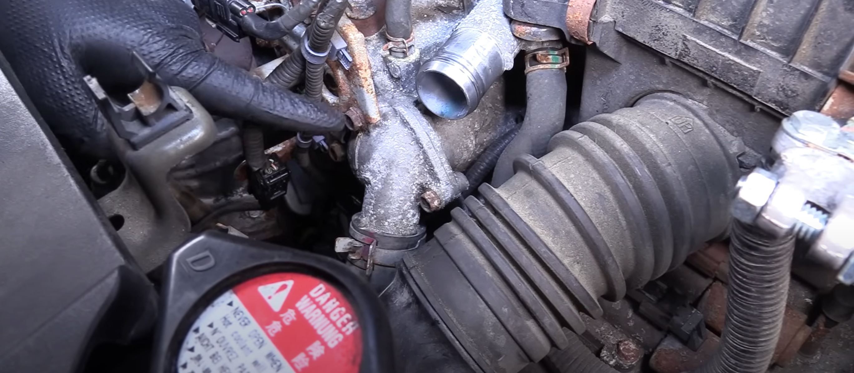 thermostat-housing Thermostat housing