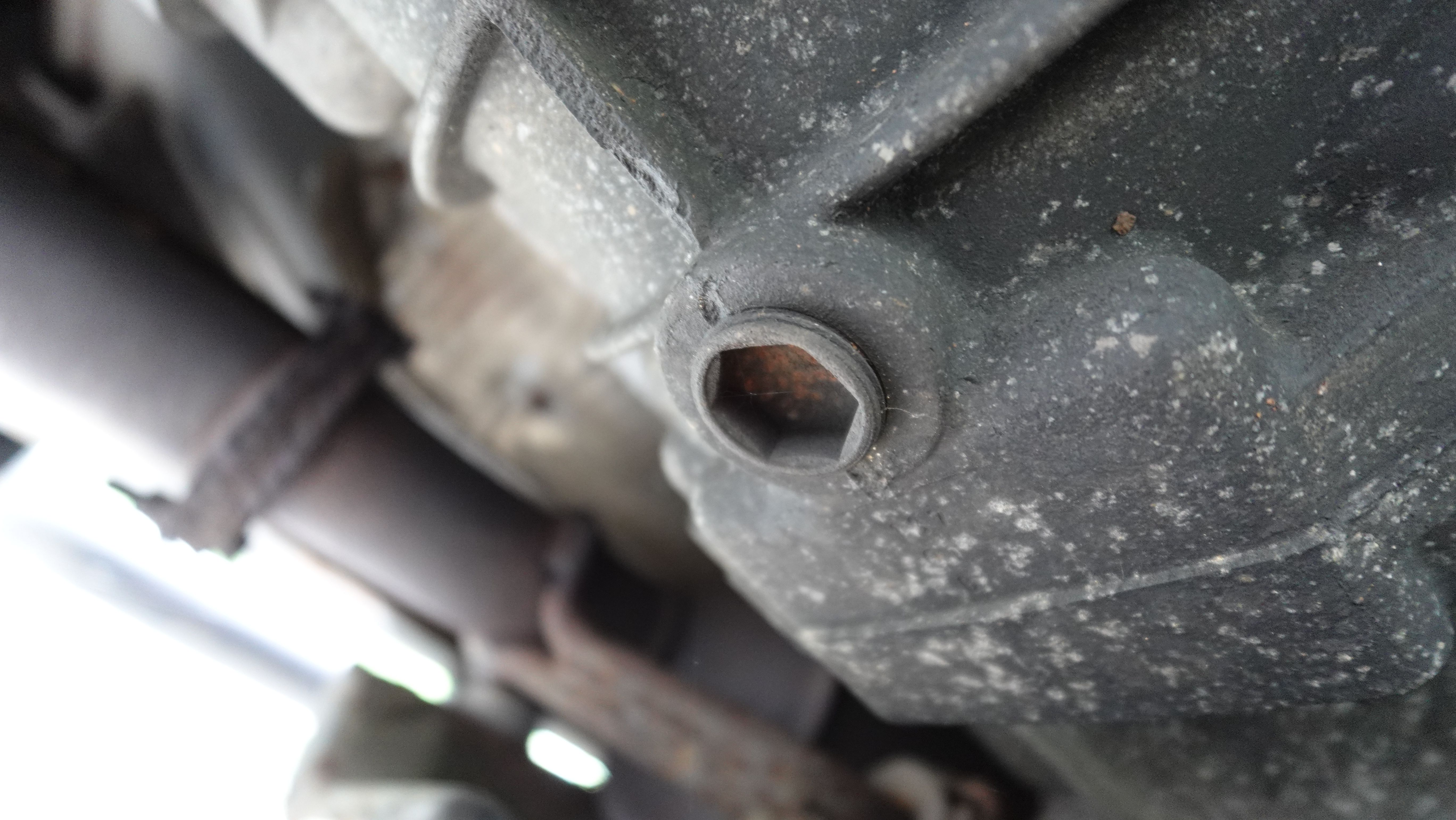 transmission-drain-plug Transmission drain plug