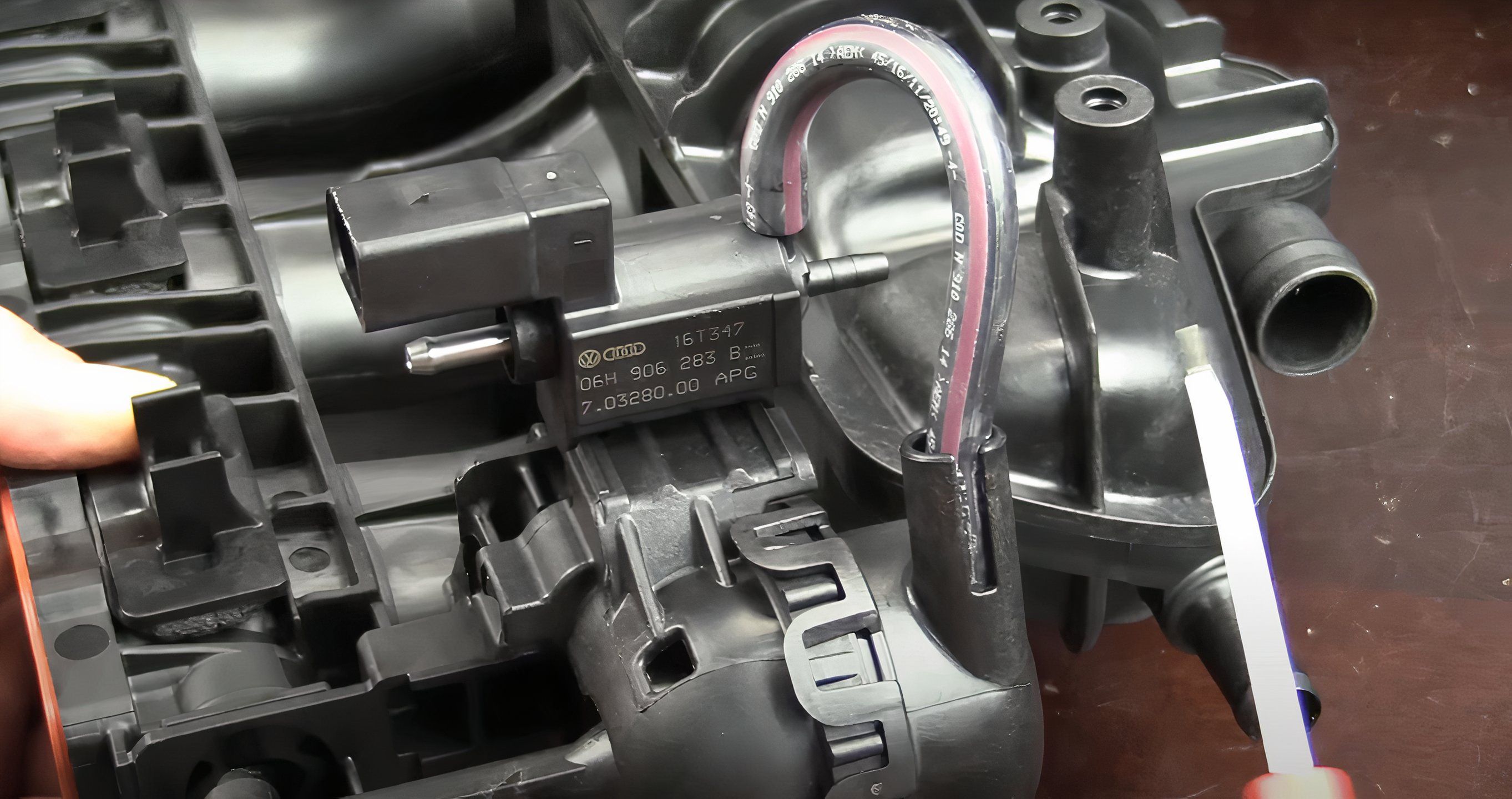 VW intake vacuum actuator