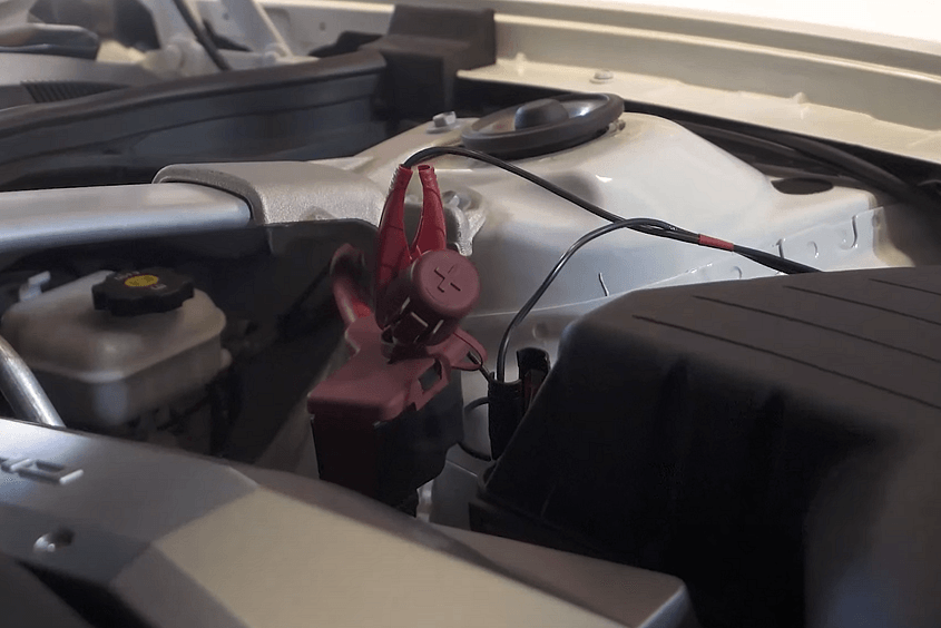 trickle charger, battery recharge