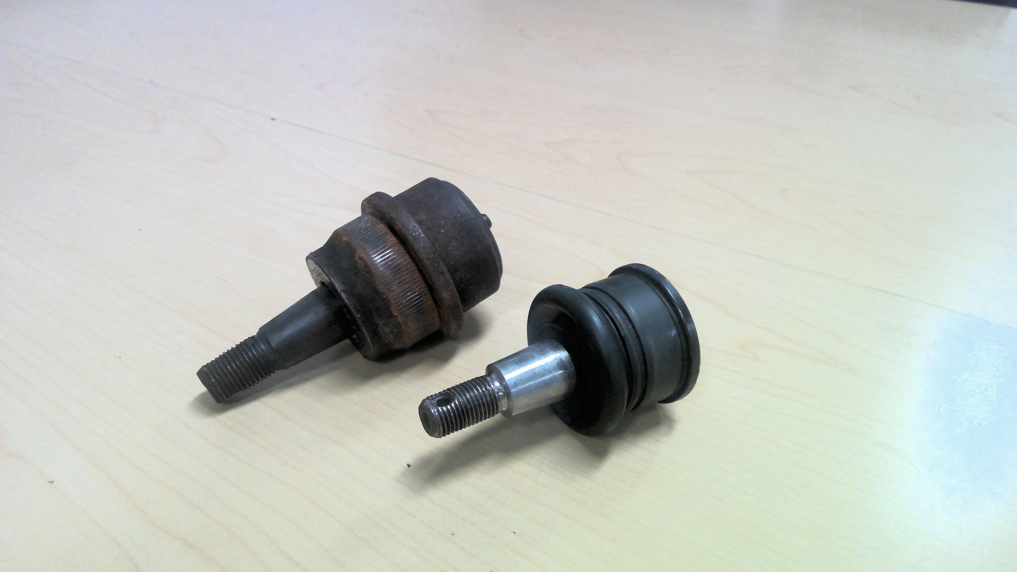 Press-in ball joints