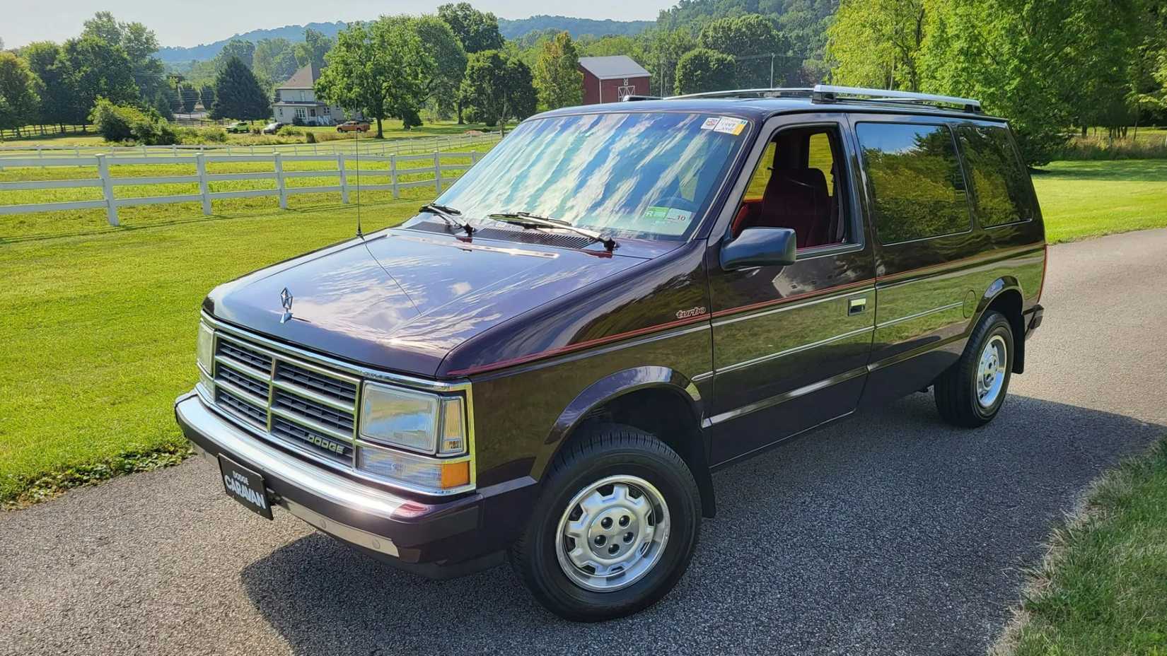 1989_dodge_caravan_turbo_front 1989_dodge_caravan_turbo_front
