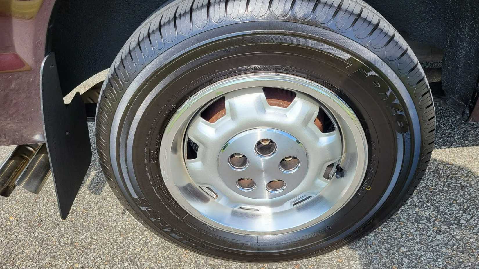 1989_dodge_caravan_turbo_wheel 1989_dodge_caravan_turbo_wheel