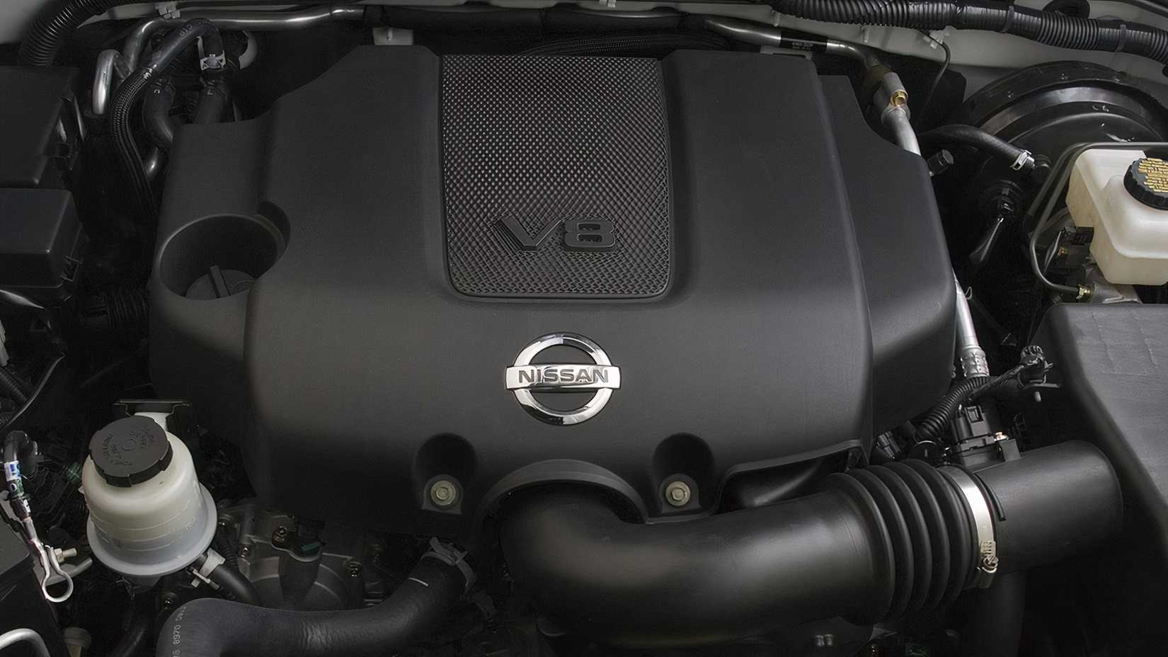 V8 engine in the Nissan Pathfinder