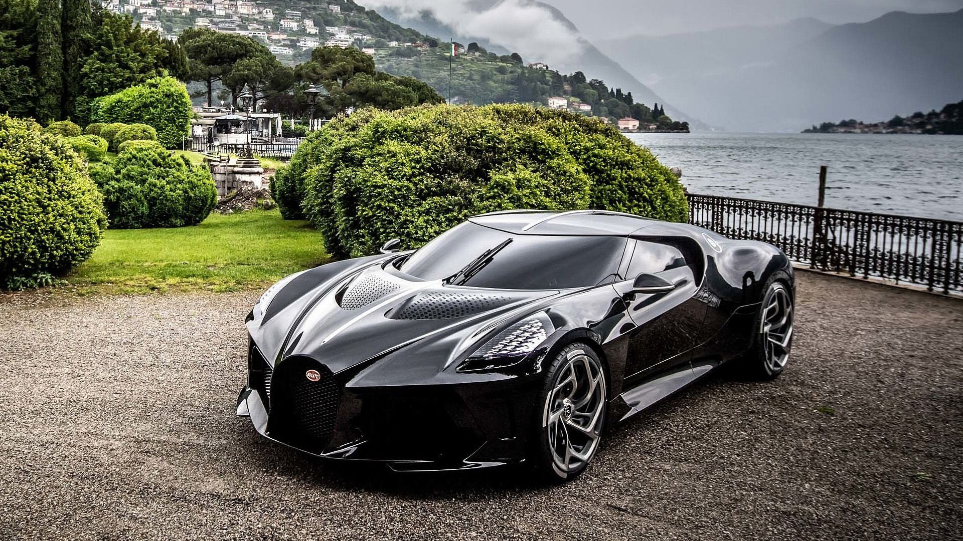 2019 Bugatti La Voiture Noire front, three--quarter