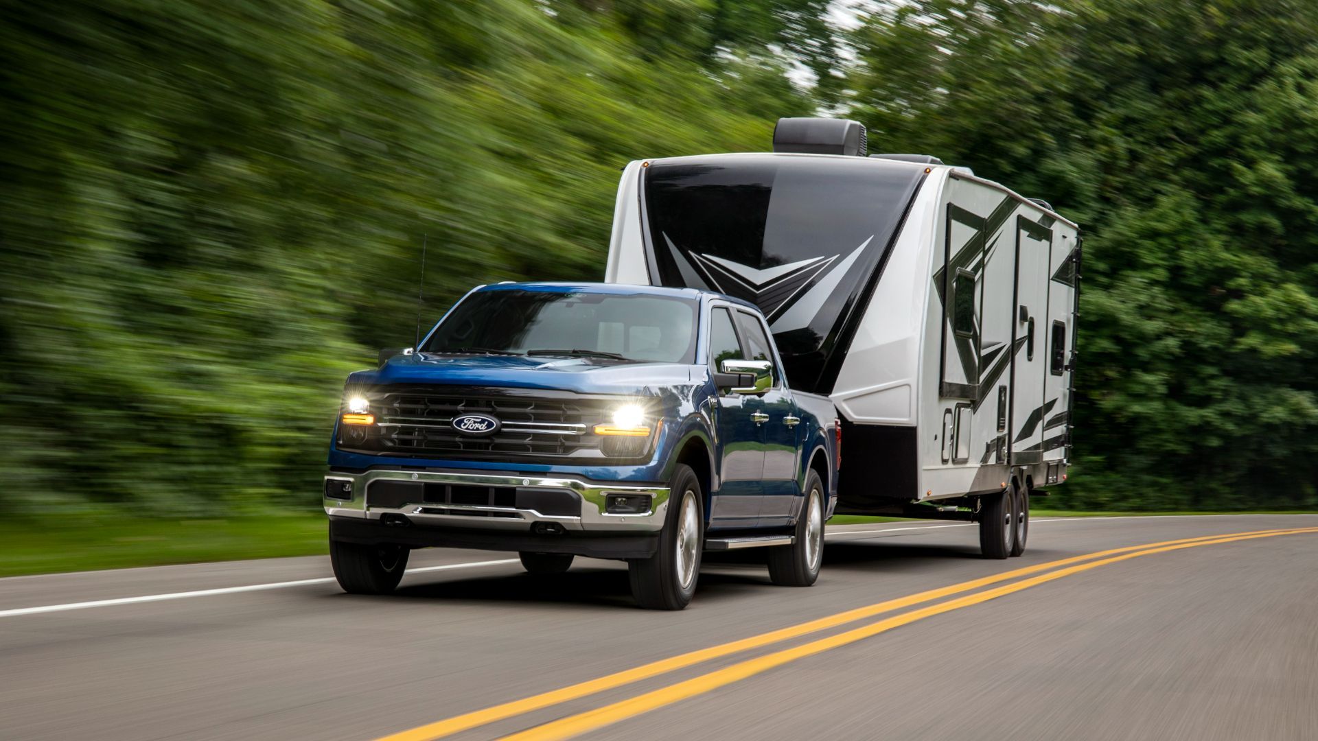 2024 Ford F-150 XLT_03