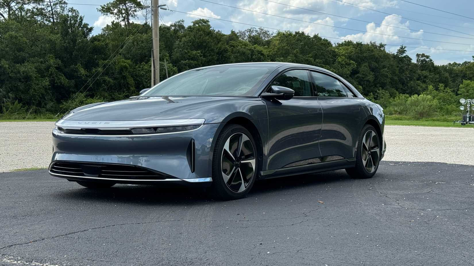 2024 Lucid Air Pure front 3/4 static