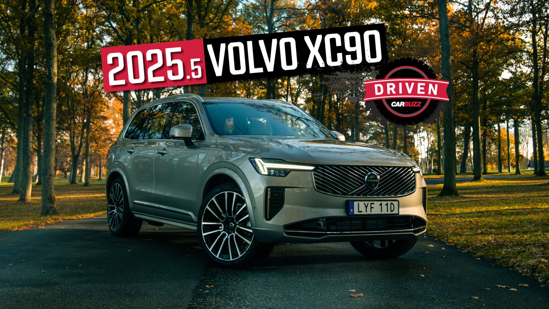 2025.5 Volvo XC90 T8 Hybrid Hero Shot