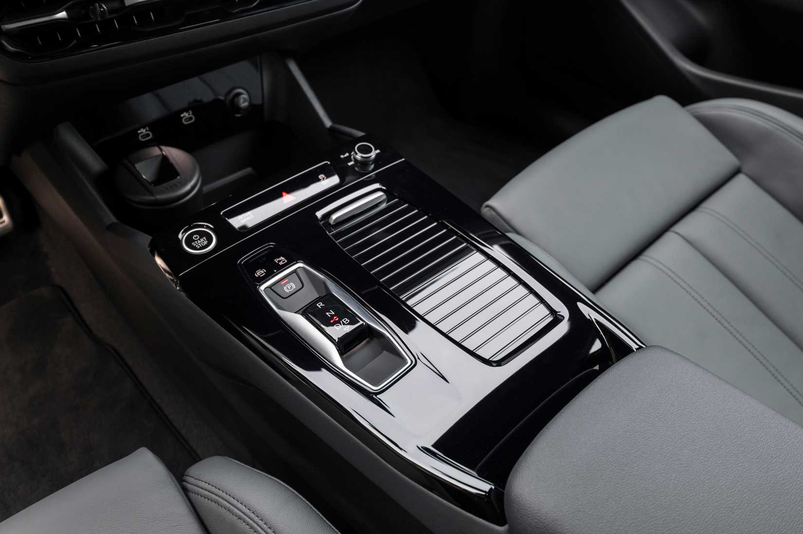 2025-audi-q6-e-tron-center-concole 2025 Audi Q6 e-tron Center Console