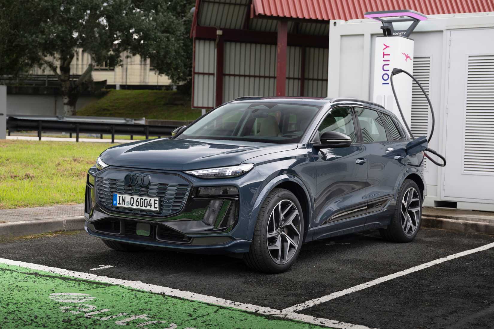 2025-audi-q6-e-tron-charging 2025 Audi Q6 e-tron Charging