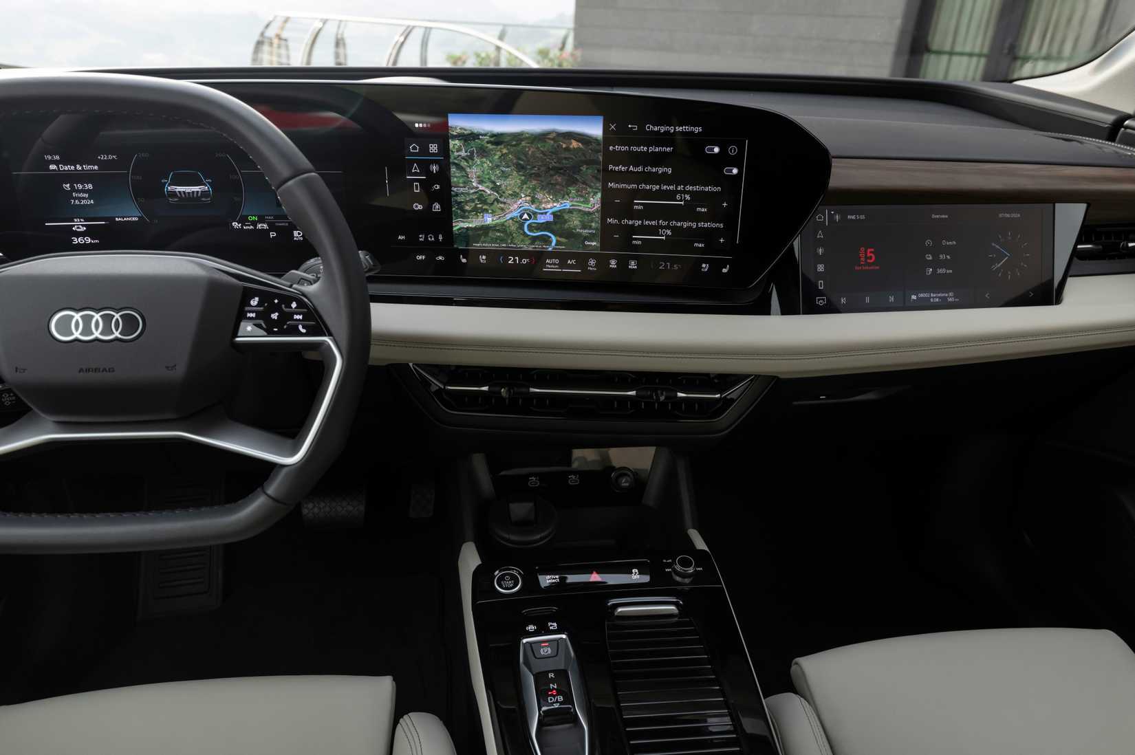 2025-audi-q6-e-tron-dash 2025 Audi Q6 e-tron Dash