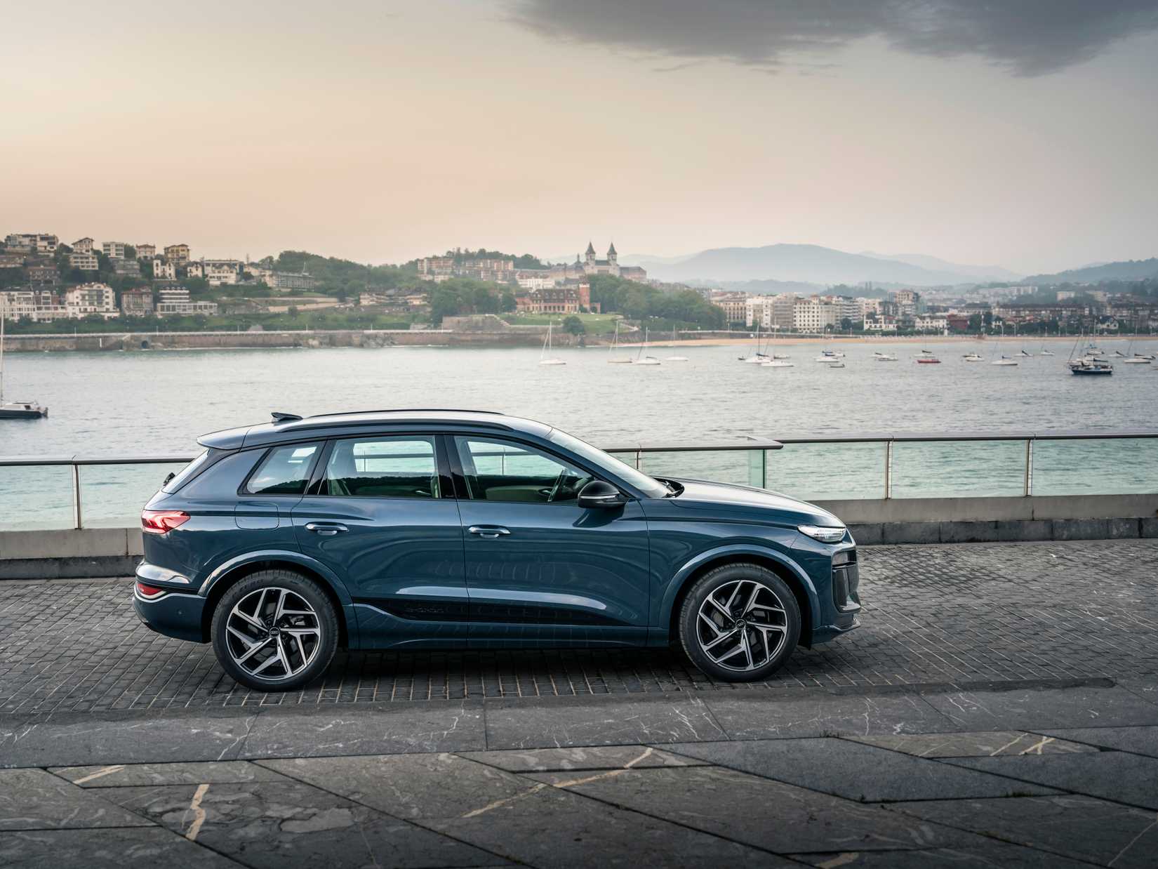 2025-audi-q6-e-tron-profile-water 2025 Audi Q6 e-tron Profile Water