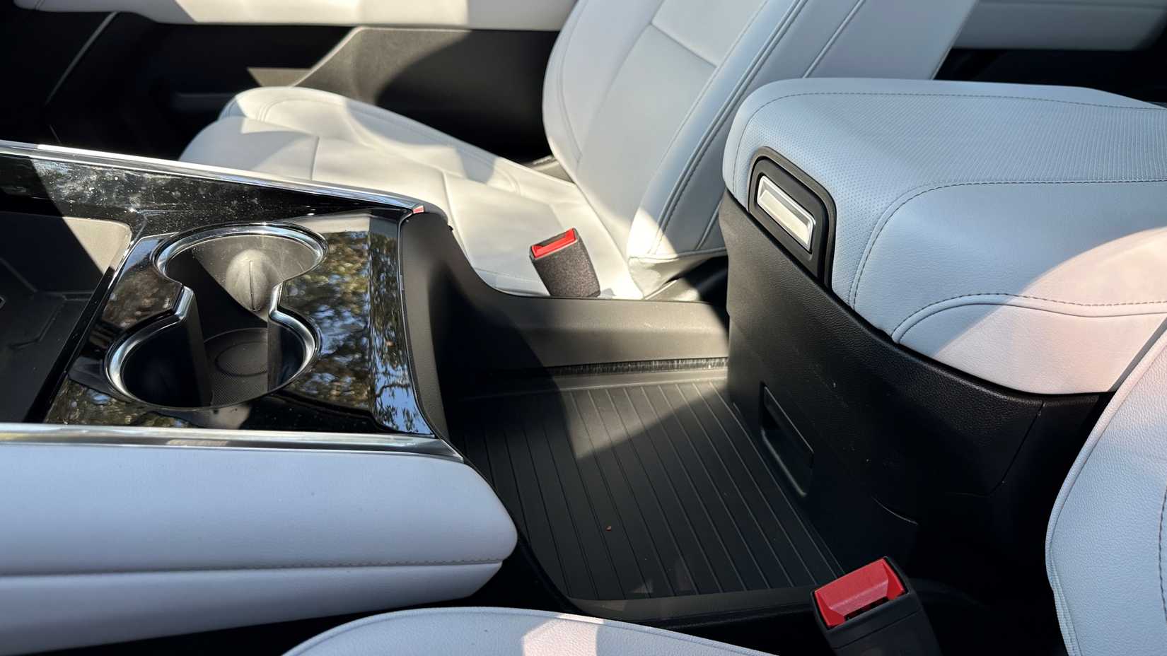 The 2025 Chevrolet Suburban console in the back position