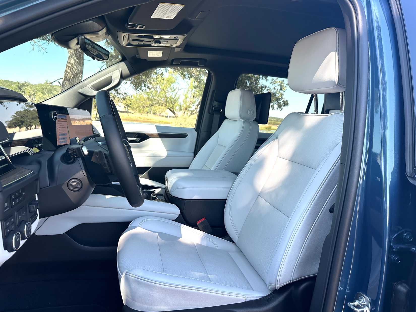 The 2025 Chevrolet Suburban front seats