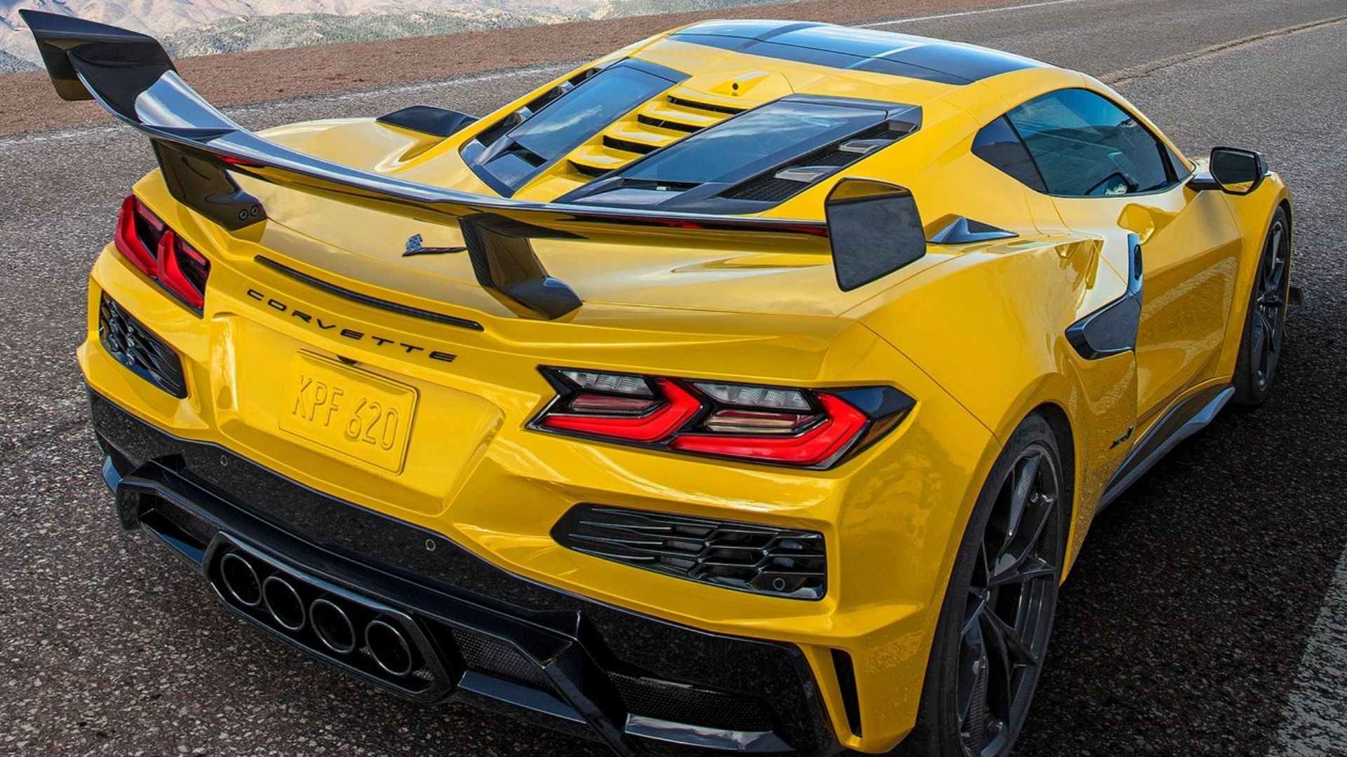 2025 Chevy Corvette ZR1 (2)