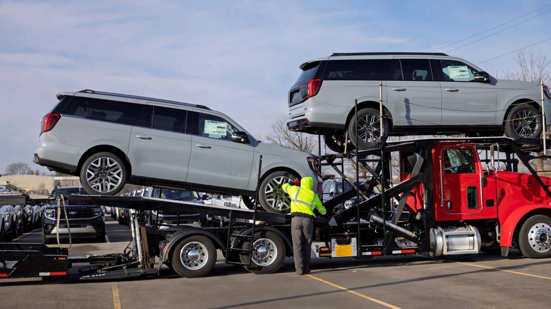 2025 Ford Expedition_Shipping Carrier_2