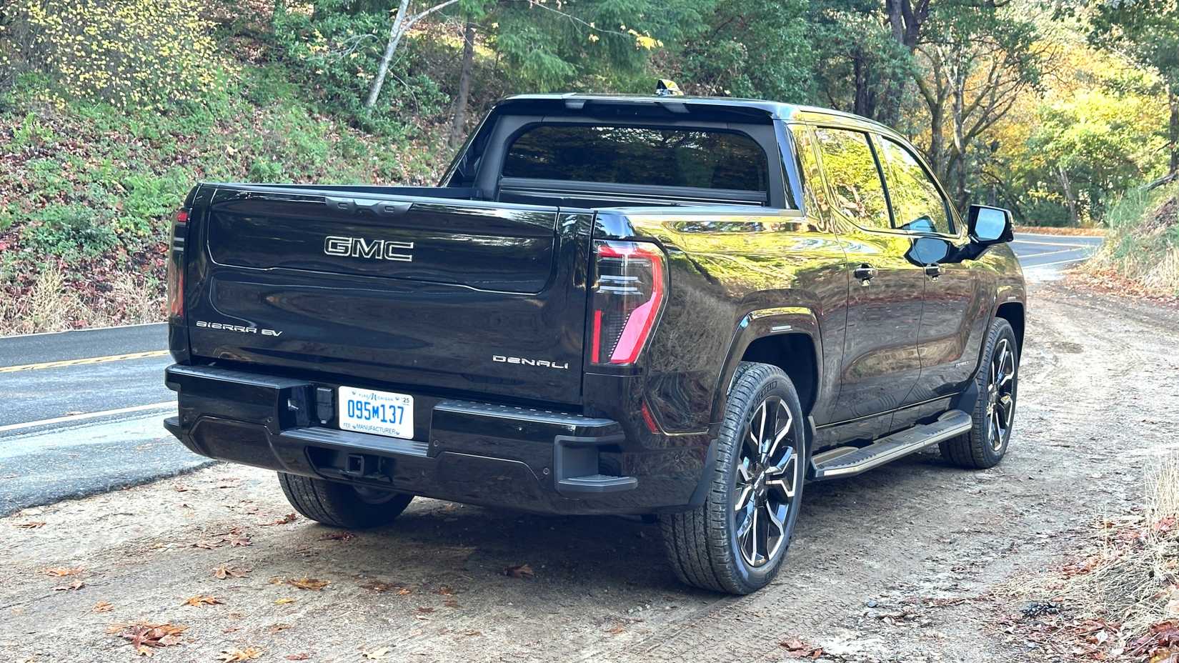 2025-gmc-sierra-ev-4 2025 GMC Sierra EV rear quarter
