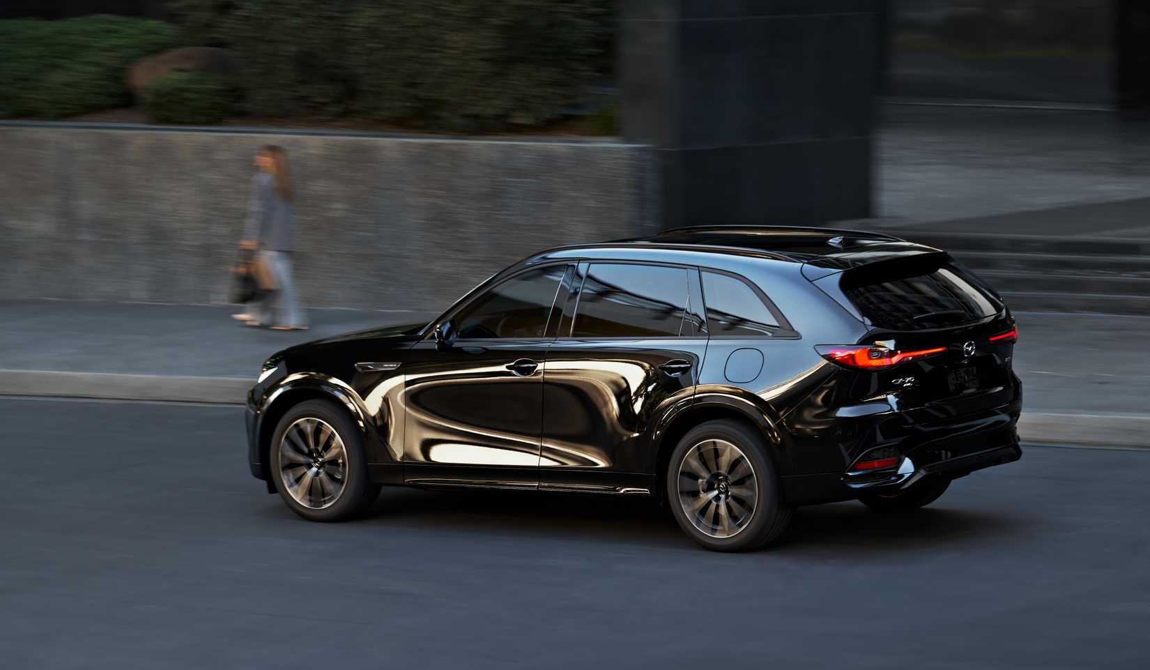 2025 Mazda CX-70 Profile