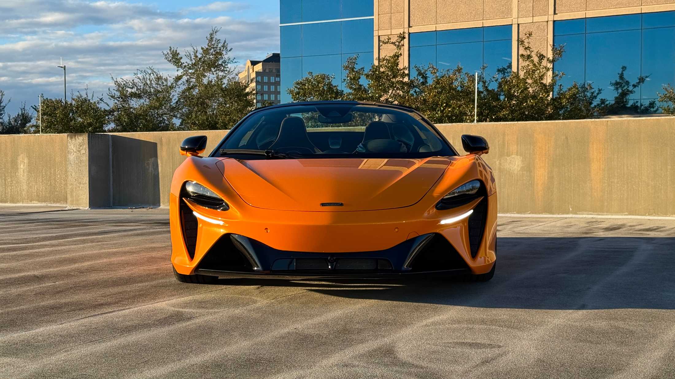 2025 McLaren Artura Spider front static