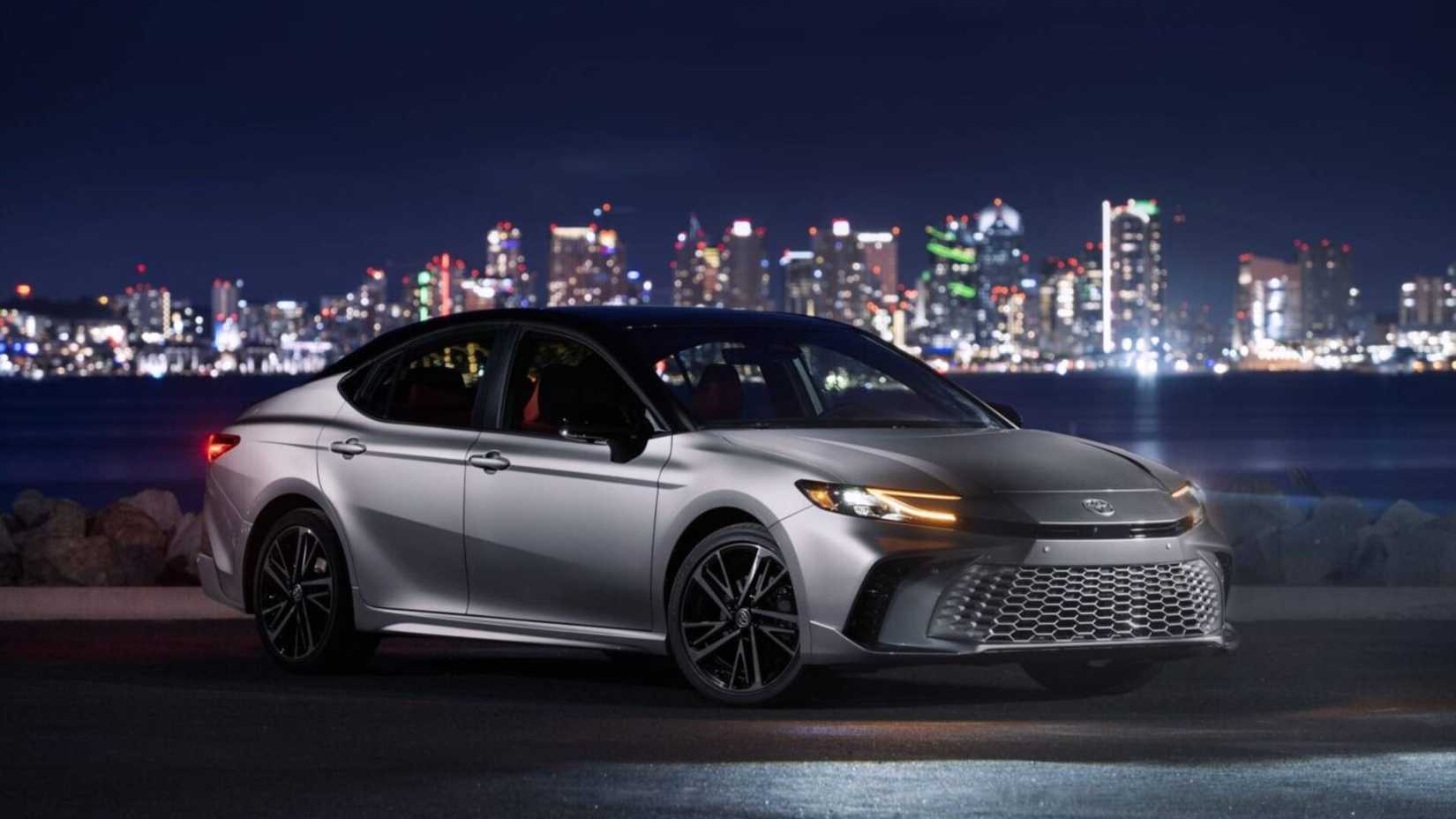2025 Toyota Camry XSE in Heavy Metal Front Angled View