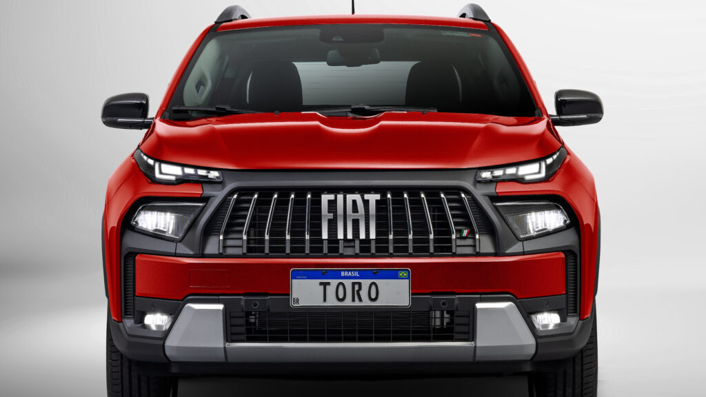 Fiat’s Compact Pickup Just Got A Glow-Up With Maserati Swagger