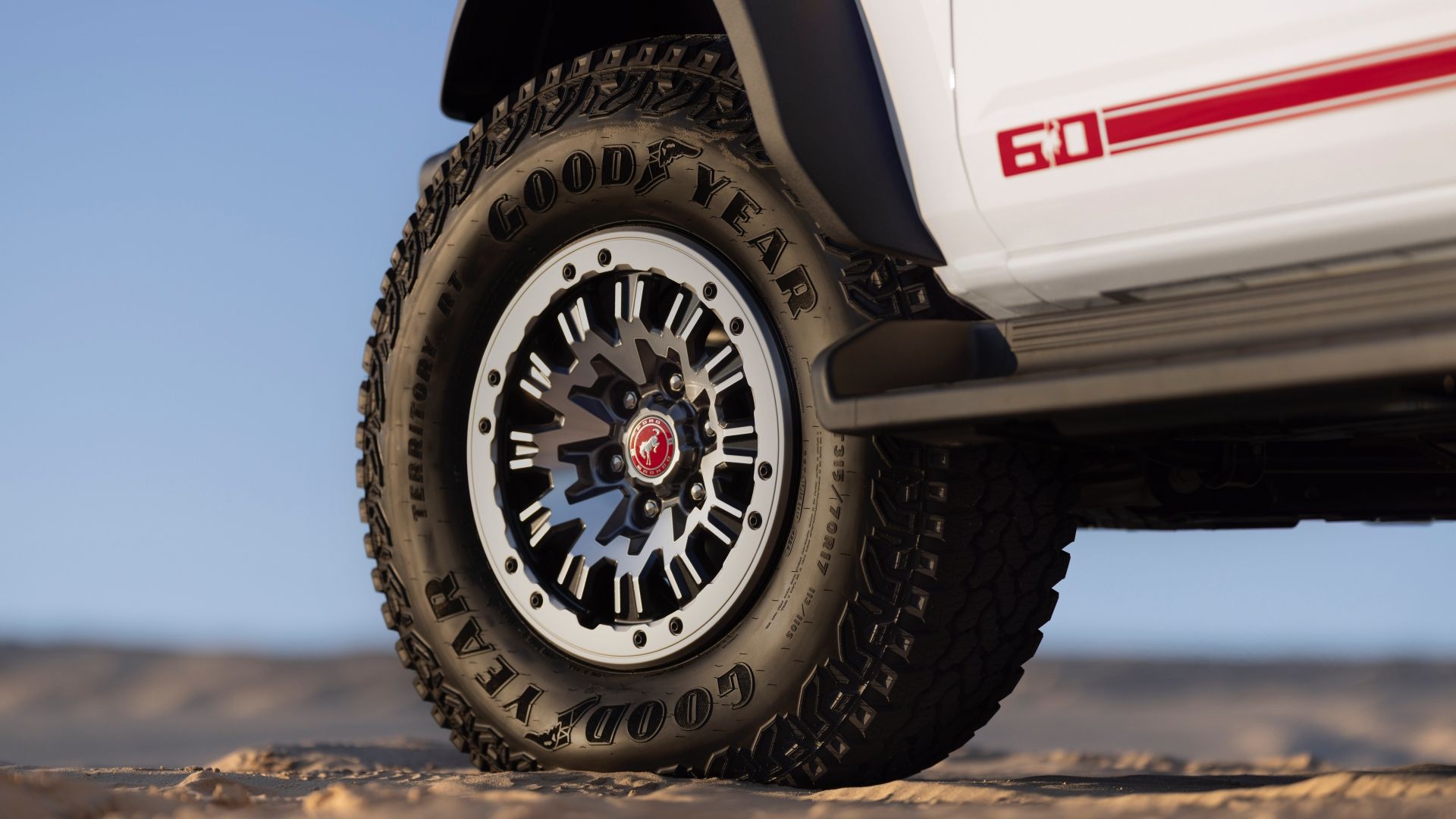 2026-ford-bronco-60th-anniversary-package-exterior-4 2026 Ford Bronco 60th Anniversary Package Exterior 4