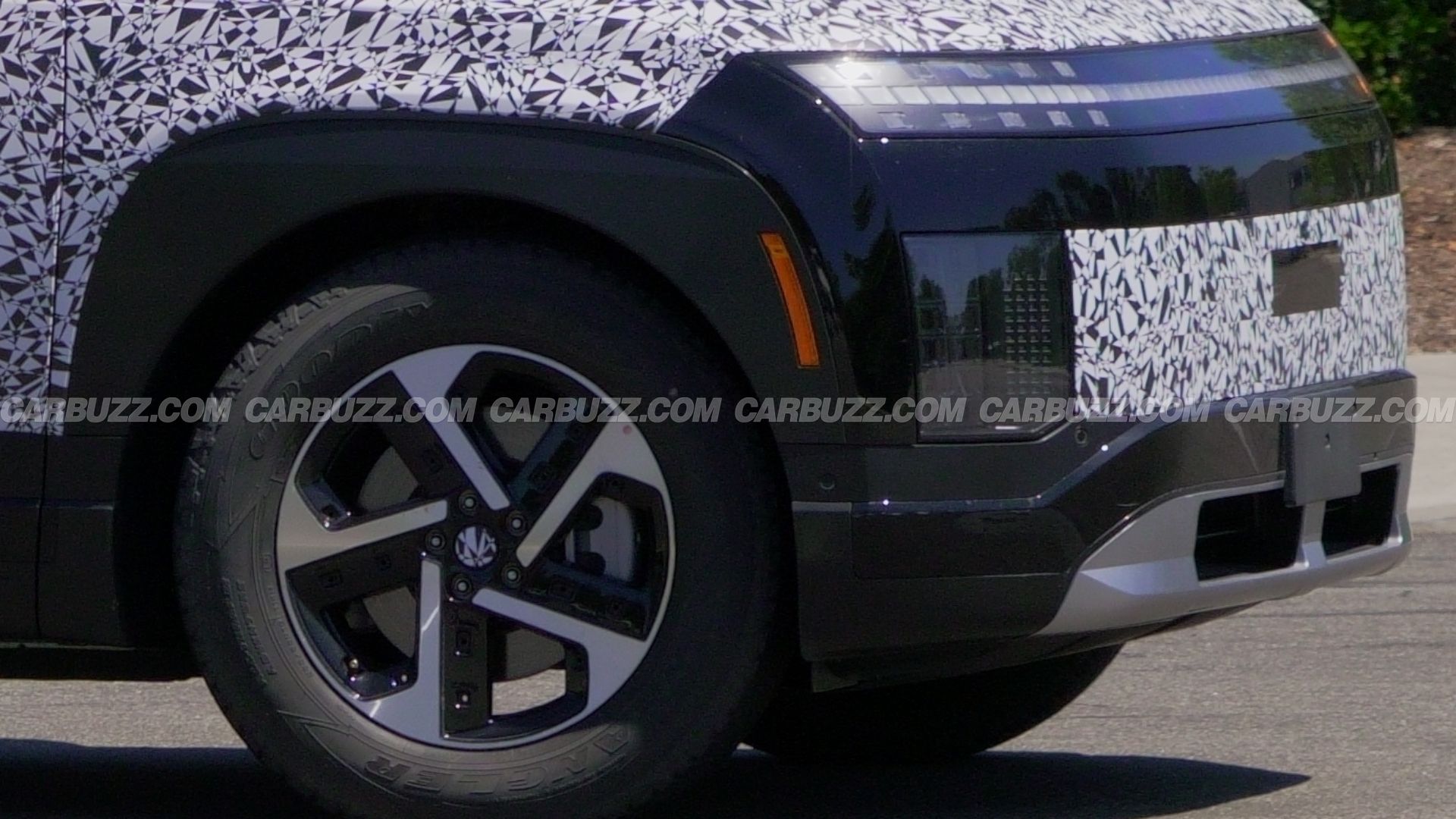 2026-hyundai-ioniq-9-xrt-spyshots-7 2026 Hyundai Ioniq 9 XRT Spyshots 7