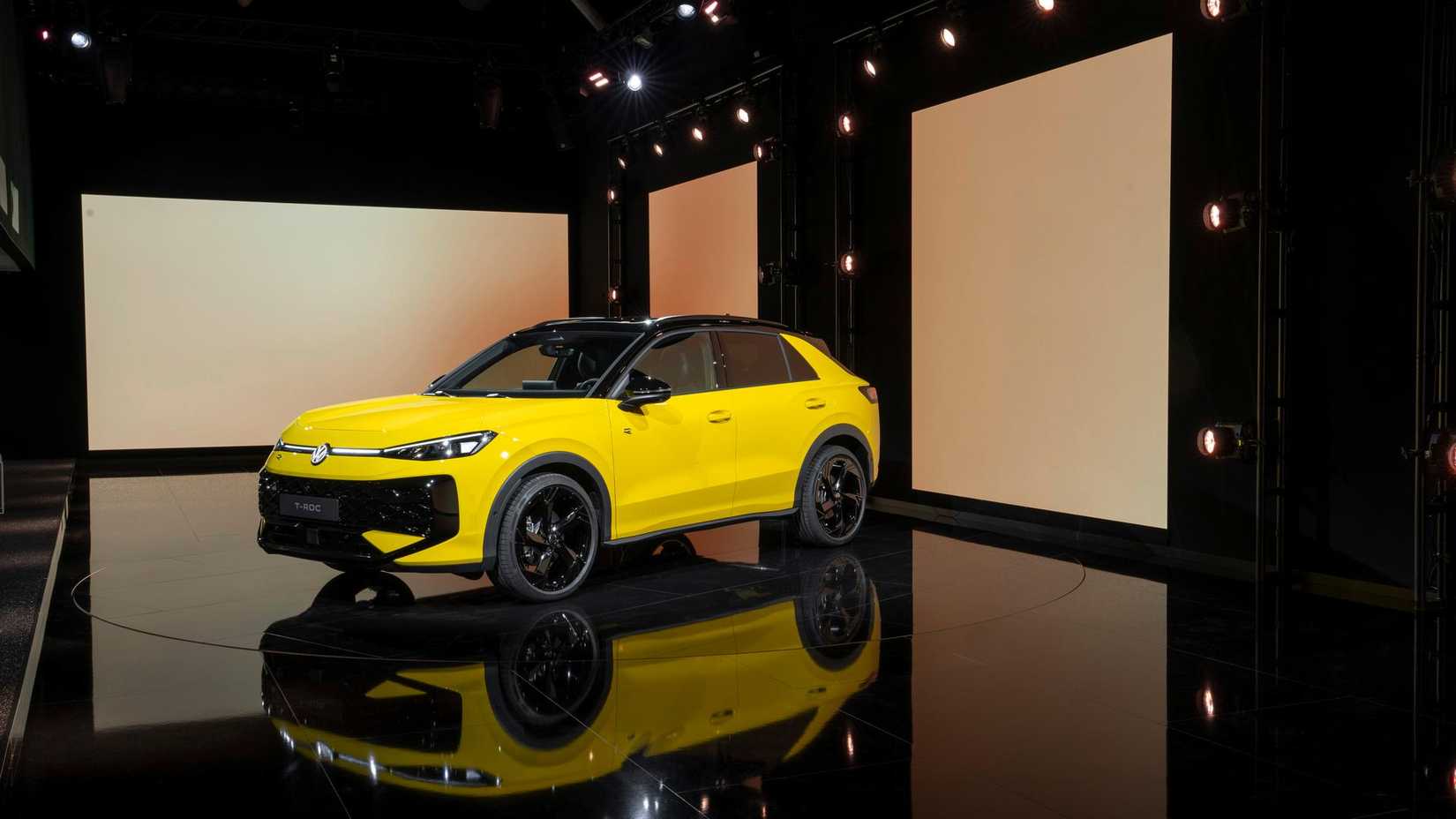 2026 Volkswagen T-Roc (29)