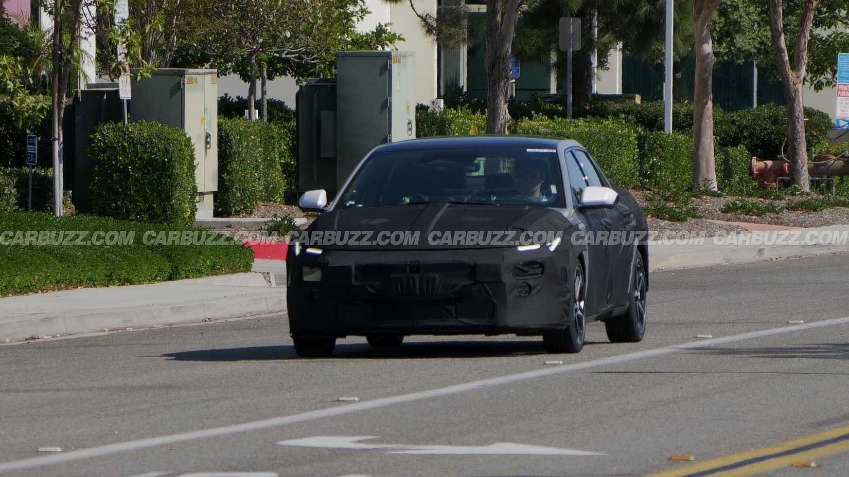 2027 Hyundai Elantra Spy Photo (11)