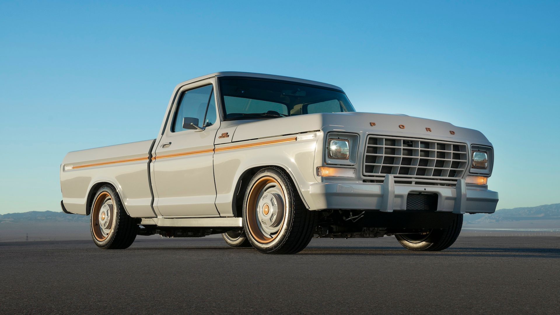 All-electric Ford F-100 Eluminator concept truck_01