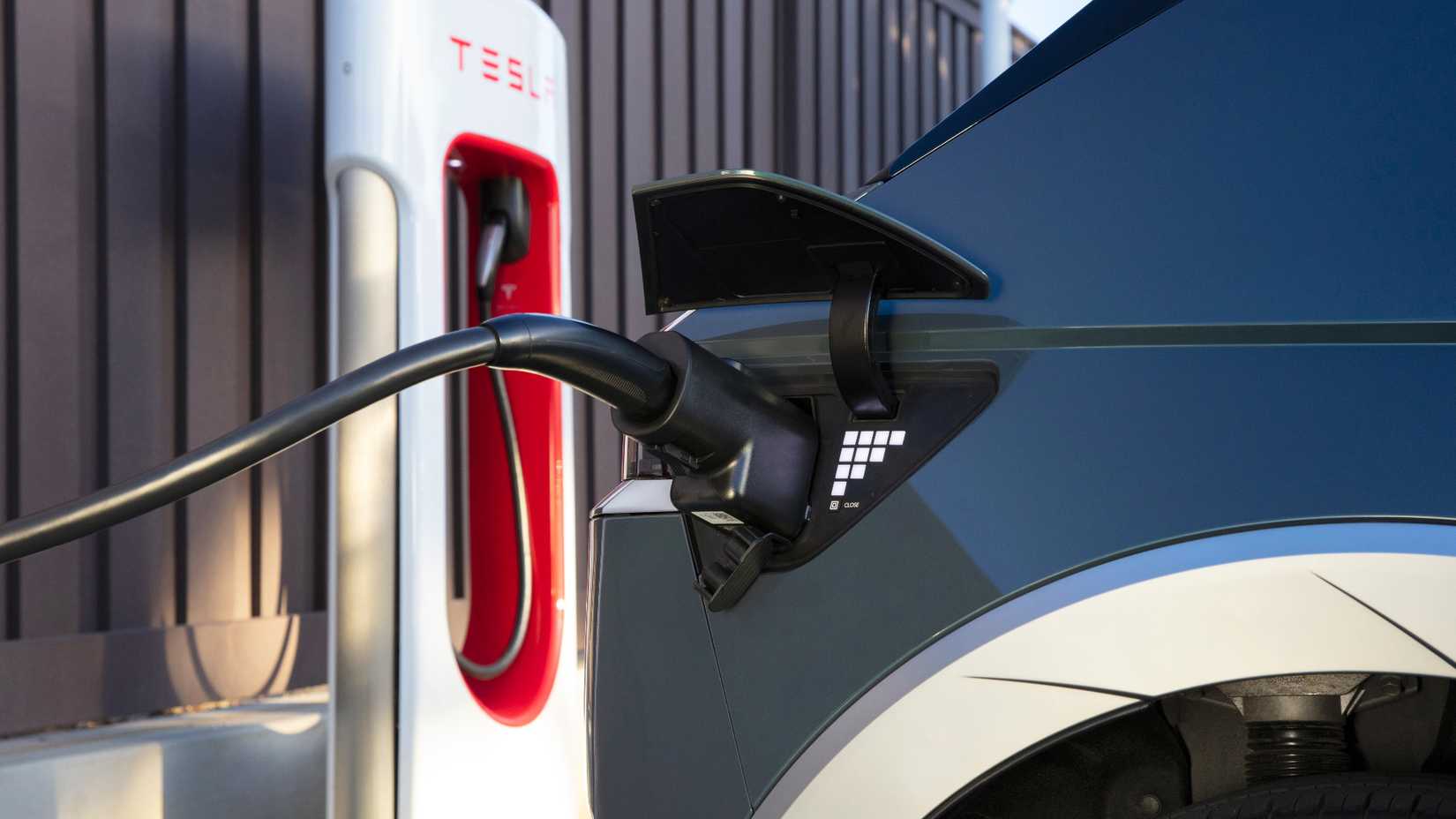 cropped-large-65655-hyundaiownersgainaccesstou-s-teslasuperchargerswithcomplimentarynacsadapters Hyundai Ioniq 5