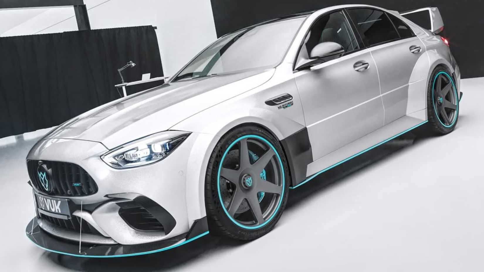 VUK EVO X front three-quarter