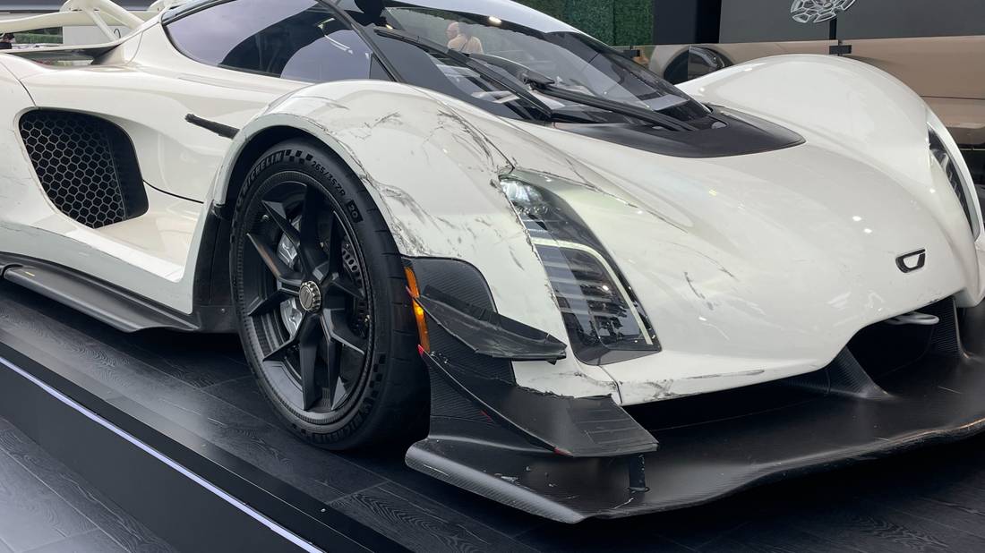Czinger California Gold Rush at Monterey Car Week (2)