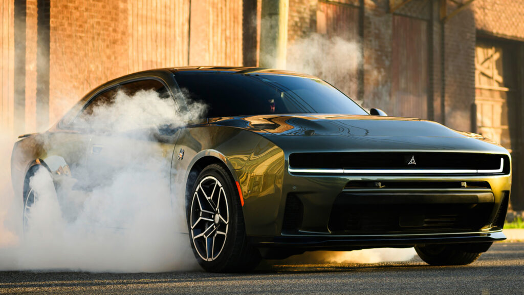 Dodge Finally Gives Buyers The Gas Charger They Almost Wanted From $50,000